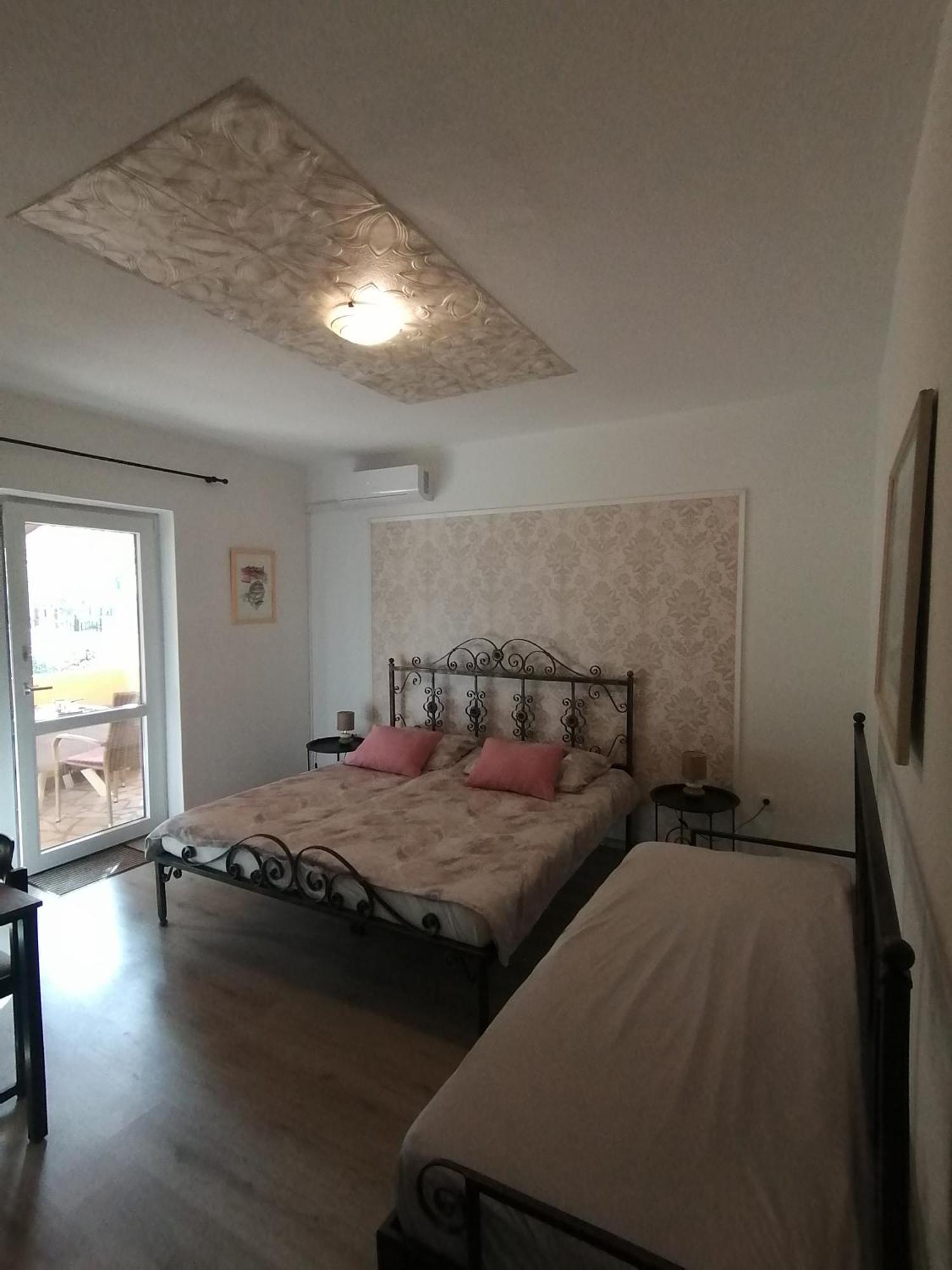 Slim Apartman I Sobe メドゥリン エクステリア 写真
